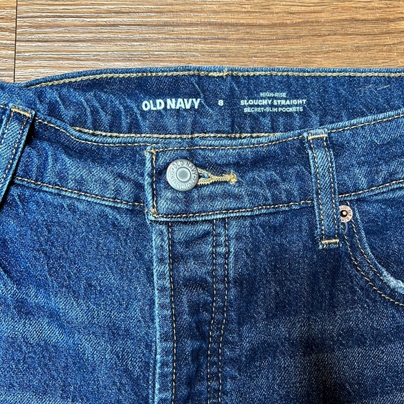Old Navy High Rise Slouchy Straight size 8 Jeans - Picture 4 of 7